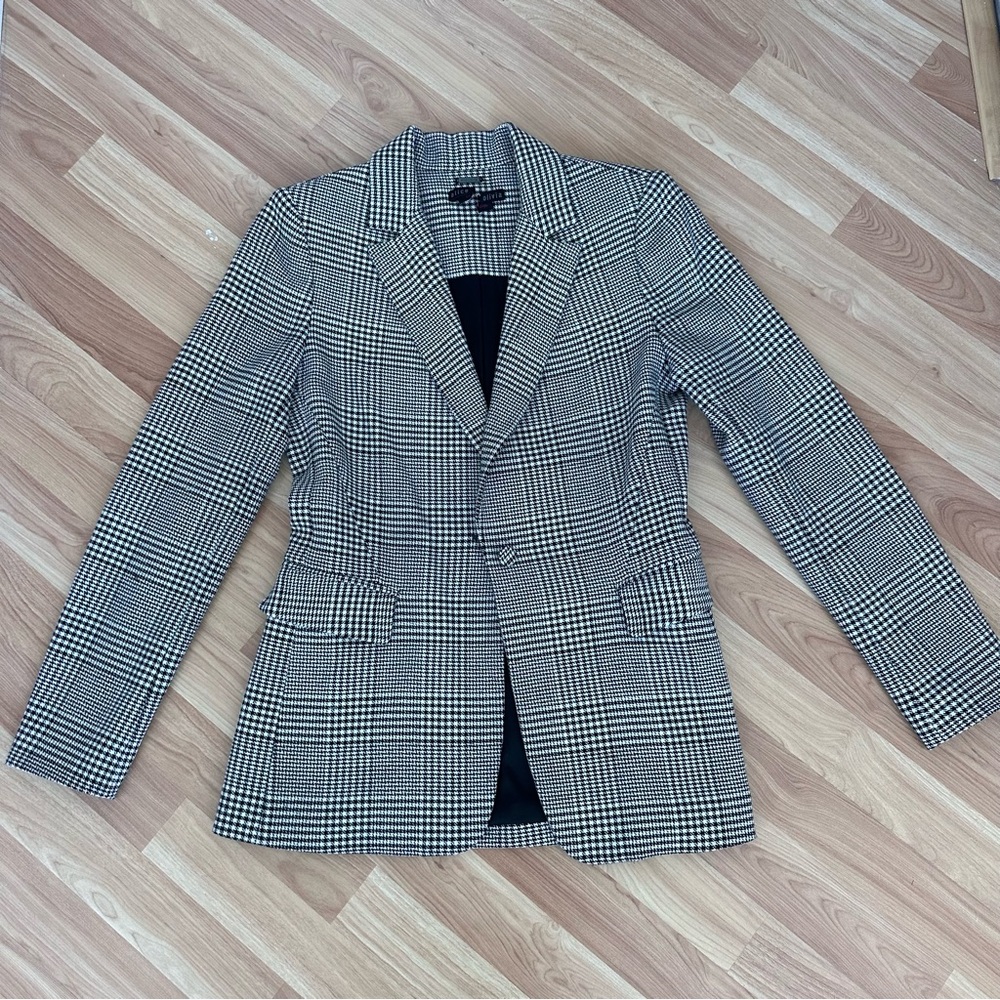 Alice and Olivia women’s houndstooth blazer (sample) - size S